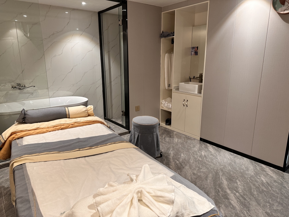 新手开养生馆，如何在初期快速积累第一批忠实顾客？